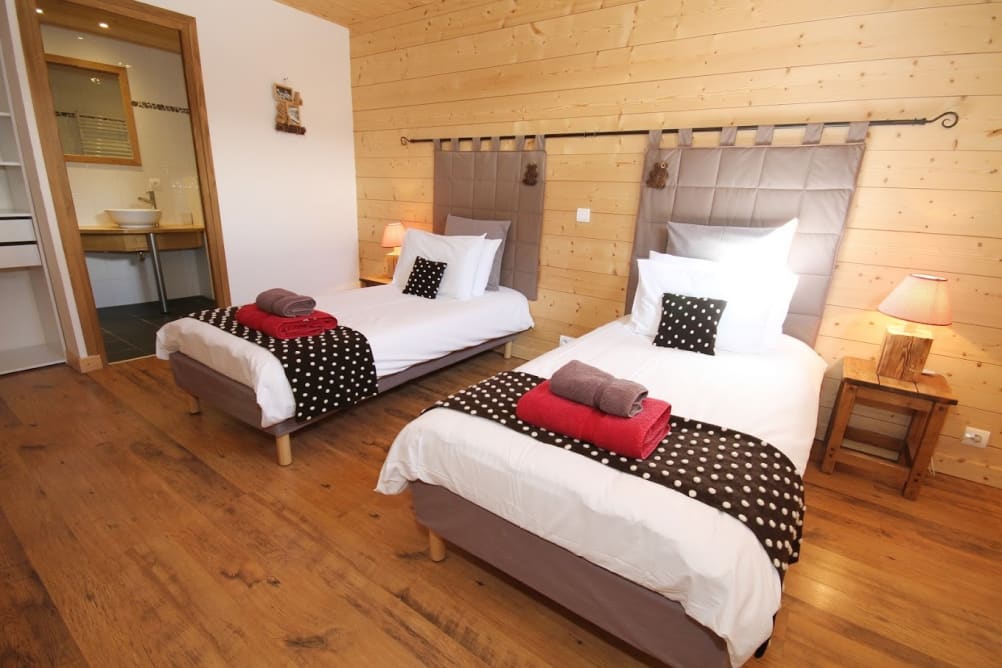 Bedroom in Chalet Le Prêle