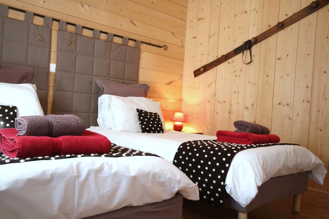 Bedroom in Chalet Le Prêle