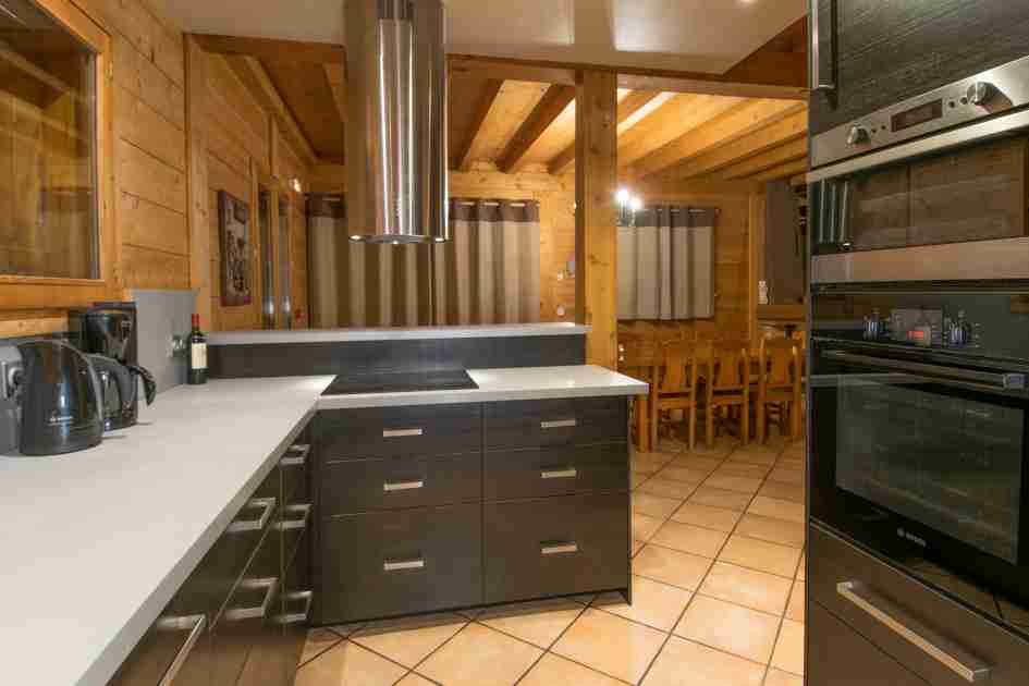 Chalet Novelin Kitchen