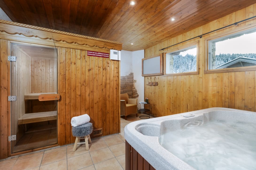 Chalet Novelin sauna & hot tub