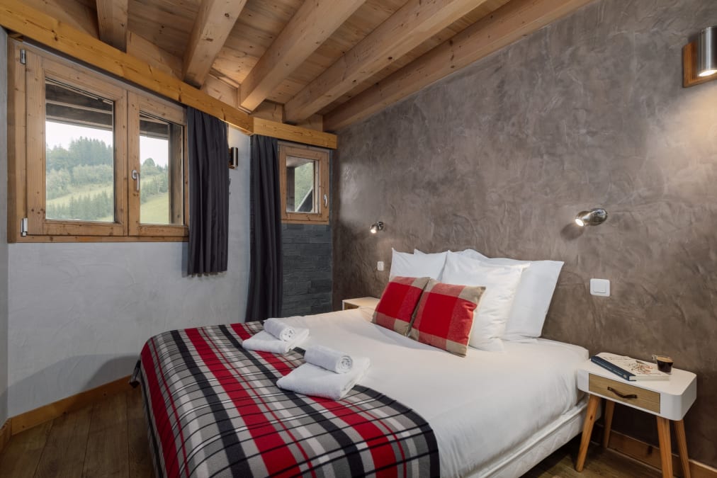 Double Bedroom in Les Suites de l'Alpe