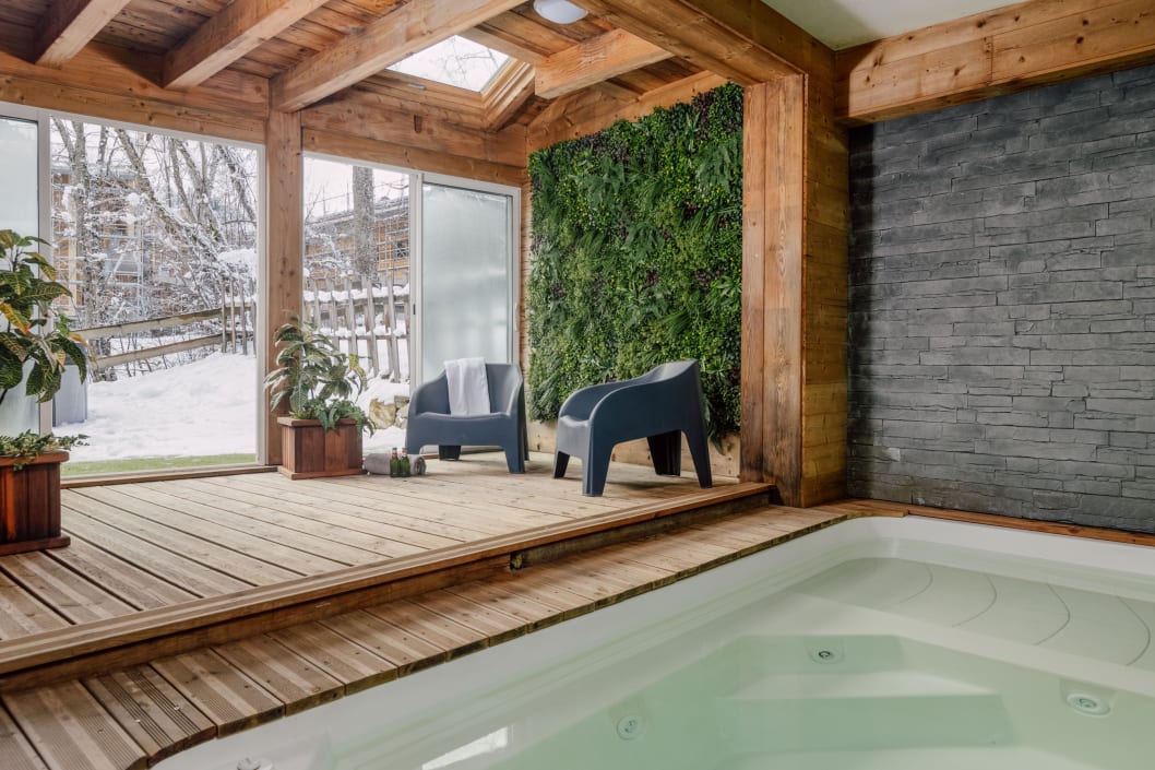 Fitness suite with hot tub in Les Suites de l'Alpe