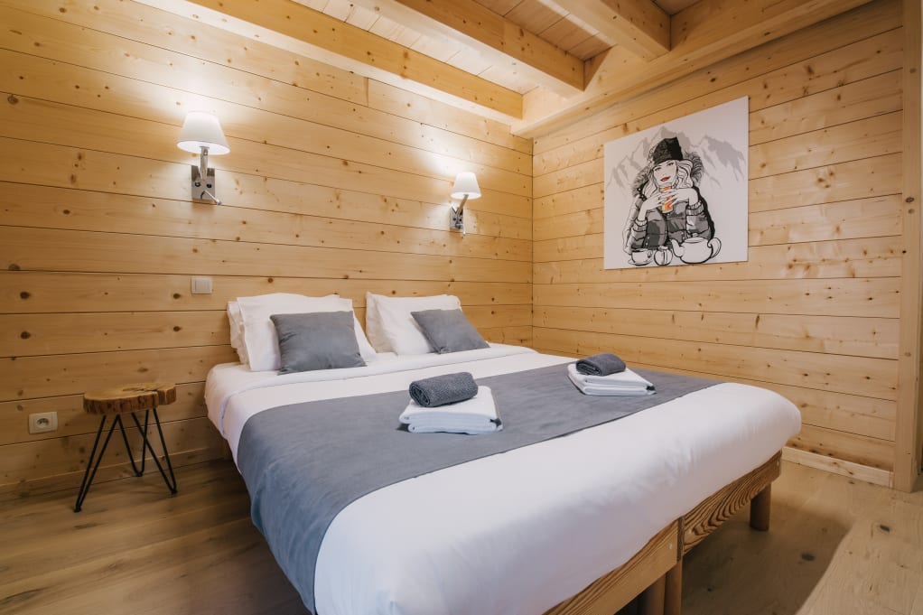 The Alpine Lodge bedroom