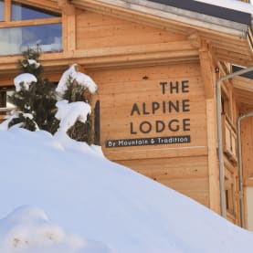 Chalet The Alpine Lodge - Solo Ski Accommodation